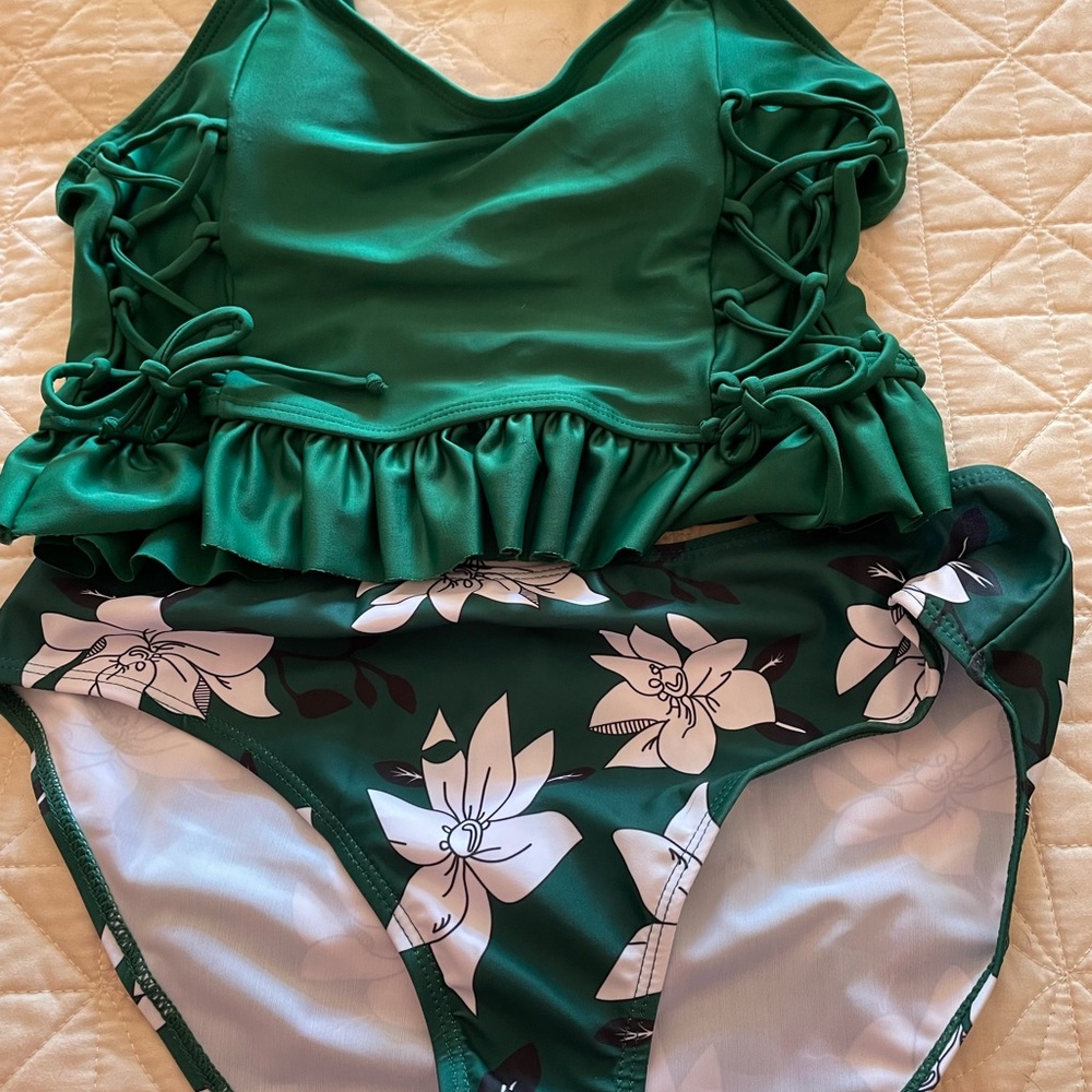 NWOT, CUPSHE Shein 3 piece Bathing Suit, Green, Medium
